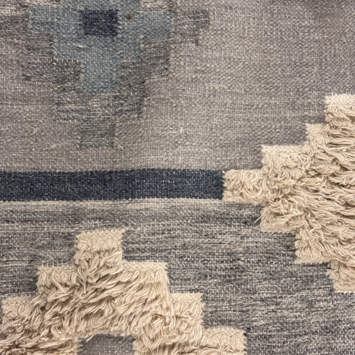 Rug - 8x10 Woven Light Blue w/ Grey and White Pattern // Section 70