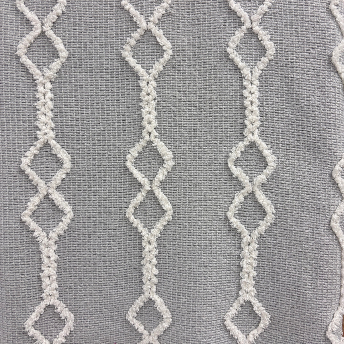 Light Grey & White Diamonds Knitted Throw