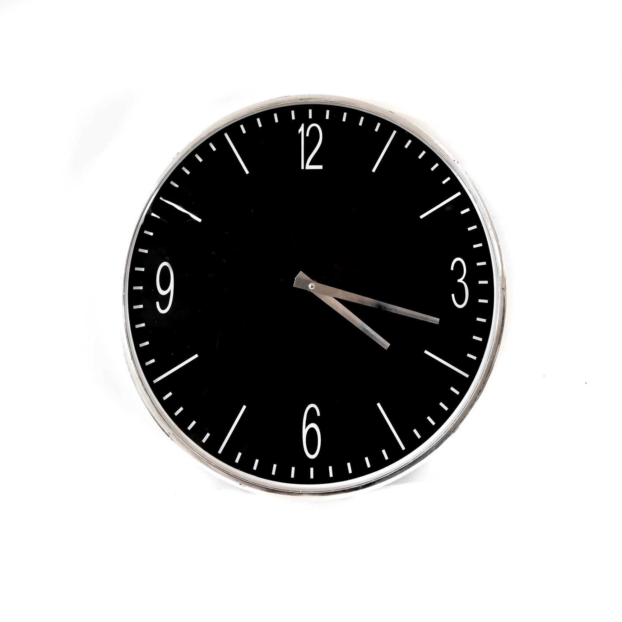 Wall Chrome Metal Hand Black Clock