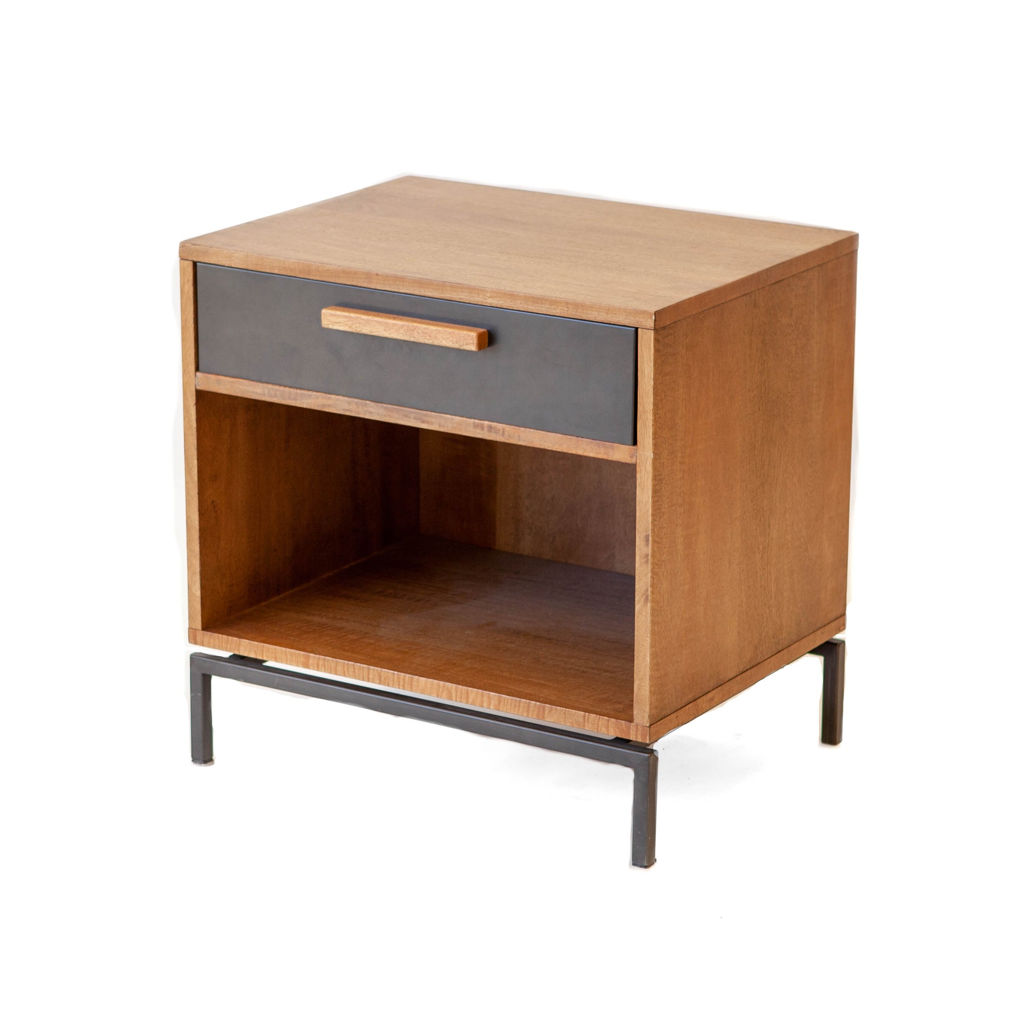 Nightstand -  Side Pacific w/ Grafite Drawer