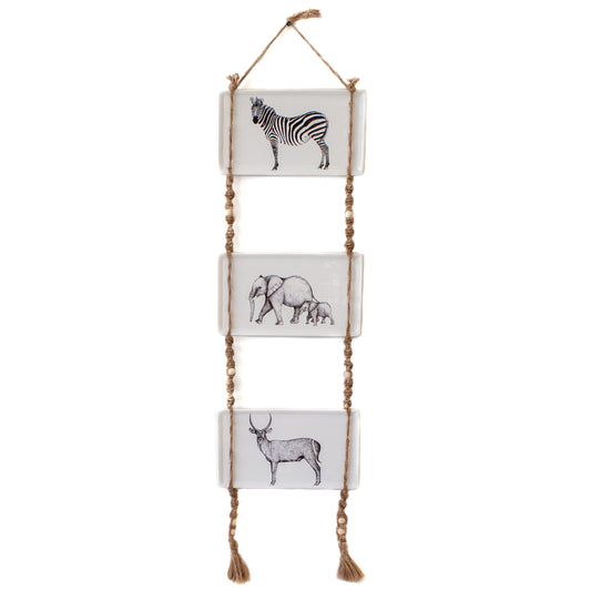 Plate White w/ Animal Hanging