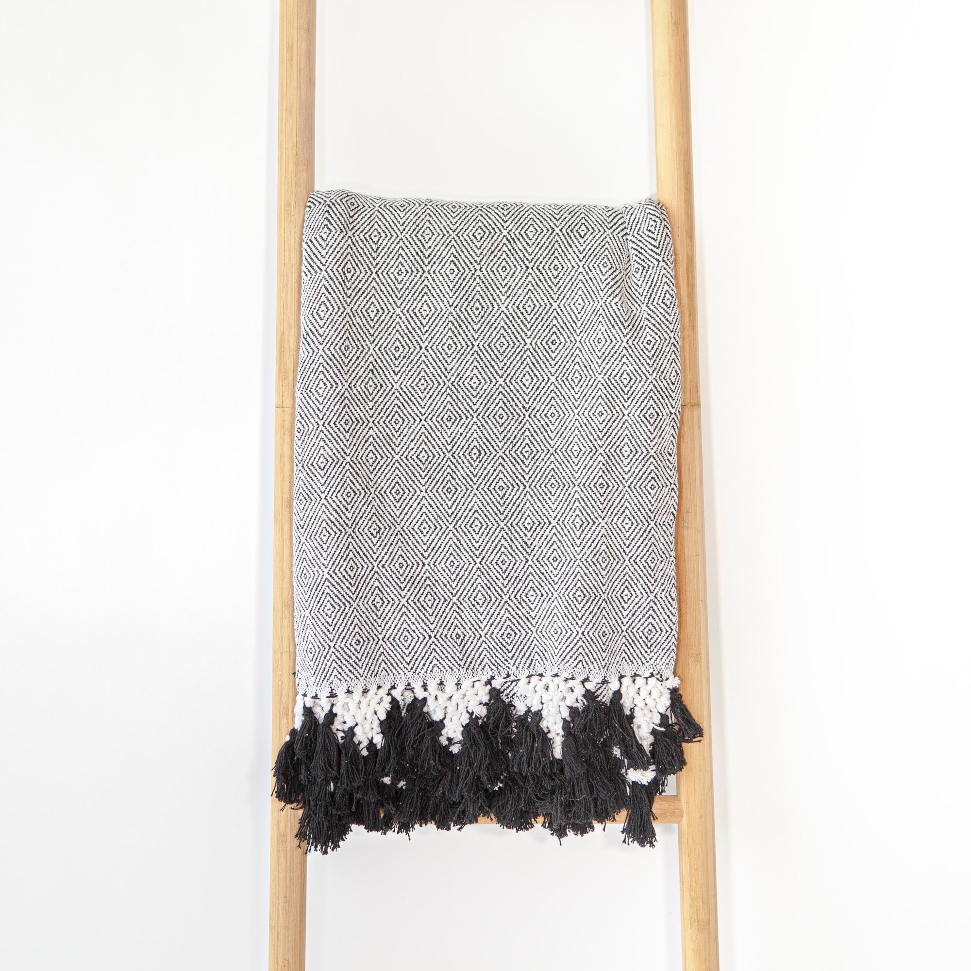 Queen Black & White Geometric