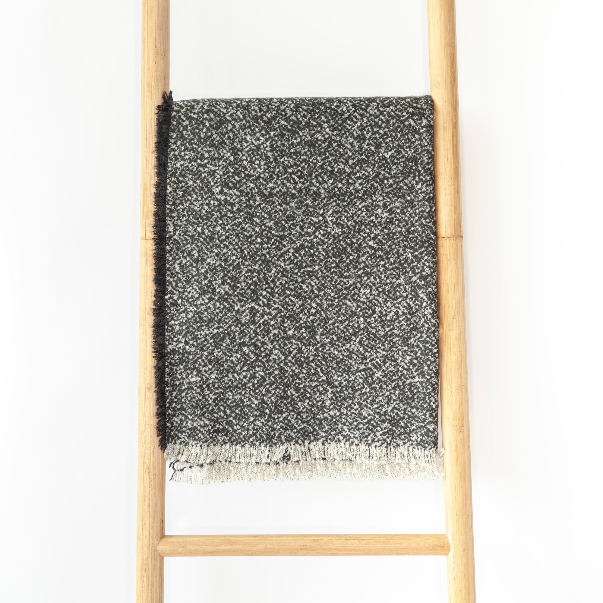 Black & Cream Speckle