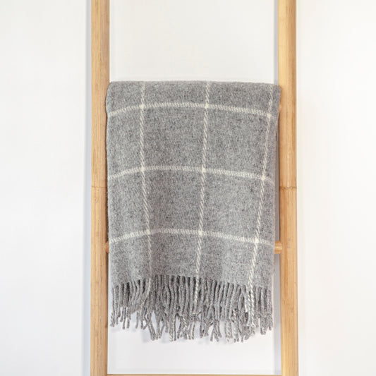 Vinga Grey Windowpane Check w/ Fringe