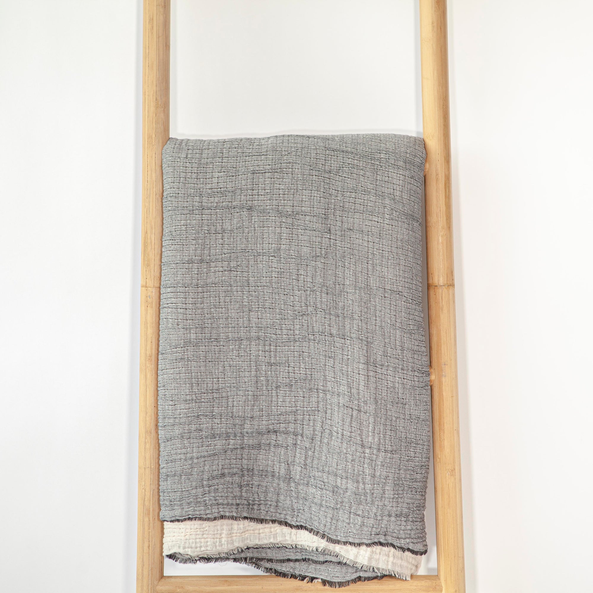 Reversible Cream or Grey