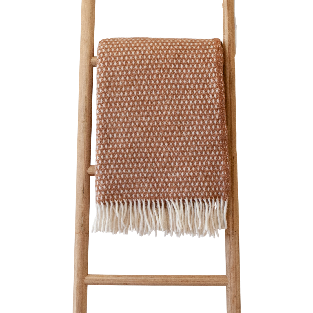 Knut Pale Orange Dotted w/ White Fringe