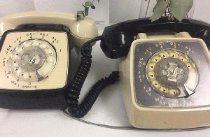 Phone - Contrasting Black & Cream