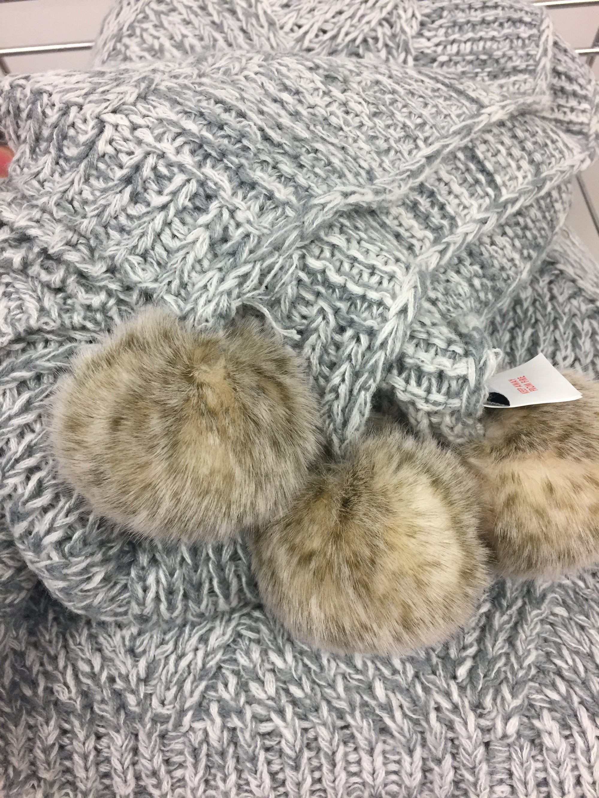 Grey White w/ Bobbles